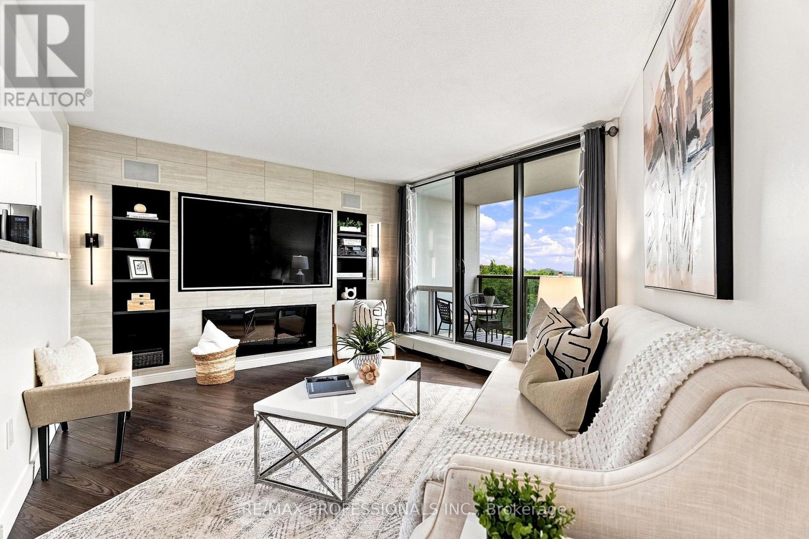 705 - 2665 WINDWOOD DRIVE, Mississauga (Meadowvale)