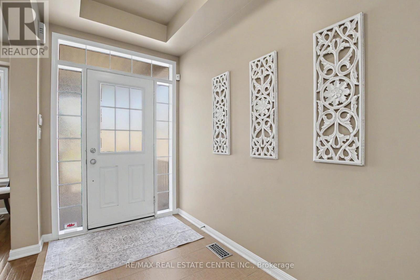 379 Wettlaufer Terrace, Milton, Ontario  L9T 7N4 - Photo 4 - W13570052