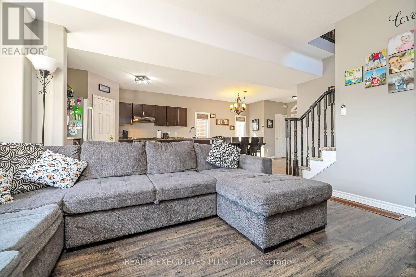 56 Dinnick Crescent, Orangeville, Ontario L9W 0B7 - Photo 13 - W13570054