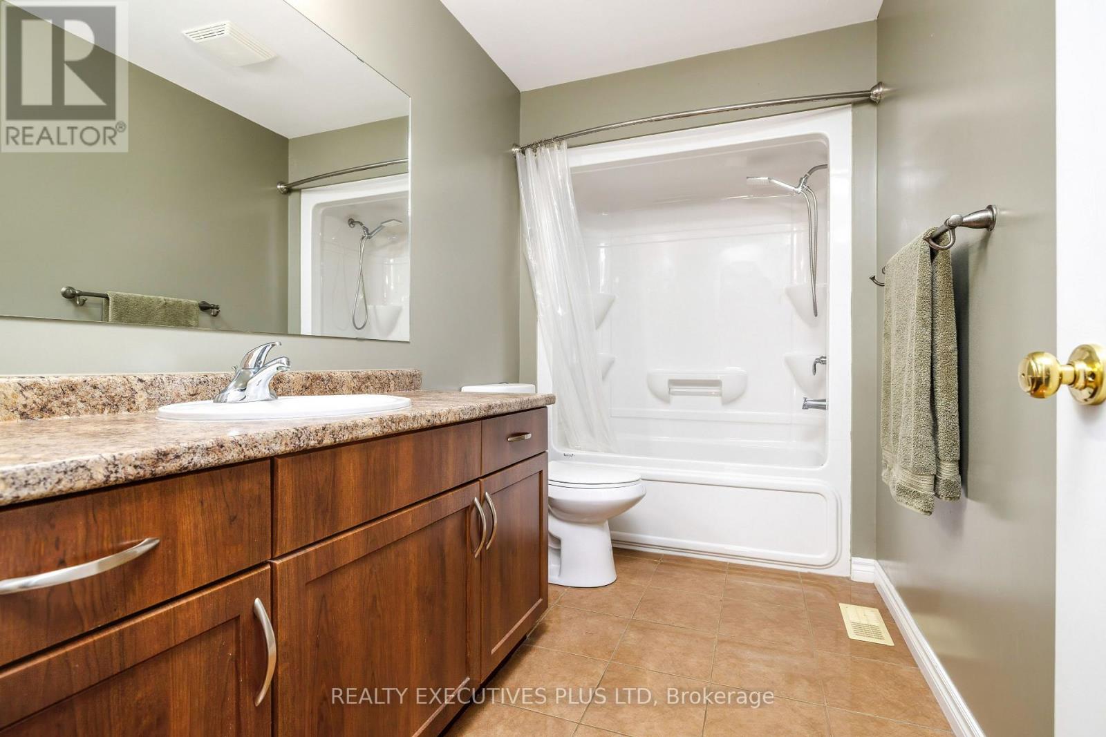 56 Dinnick Crescent, Orangeville, Ontario L9W 0B7 - Photo 21 - W13570054