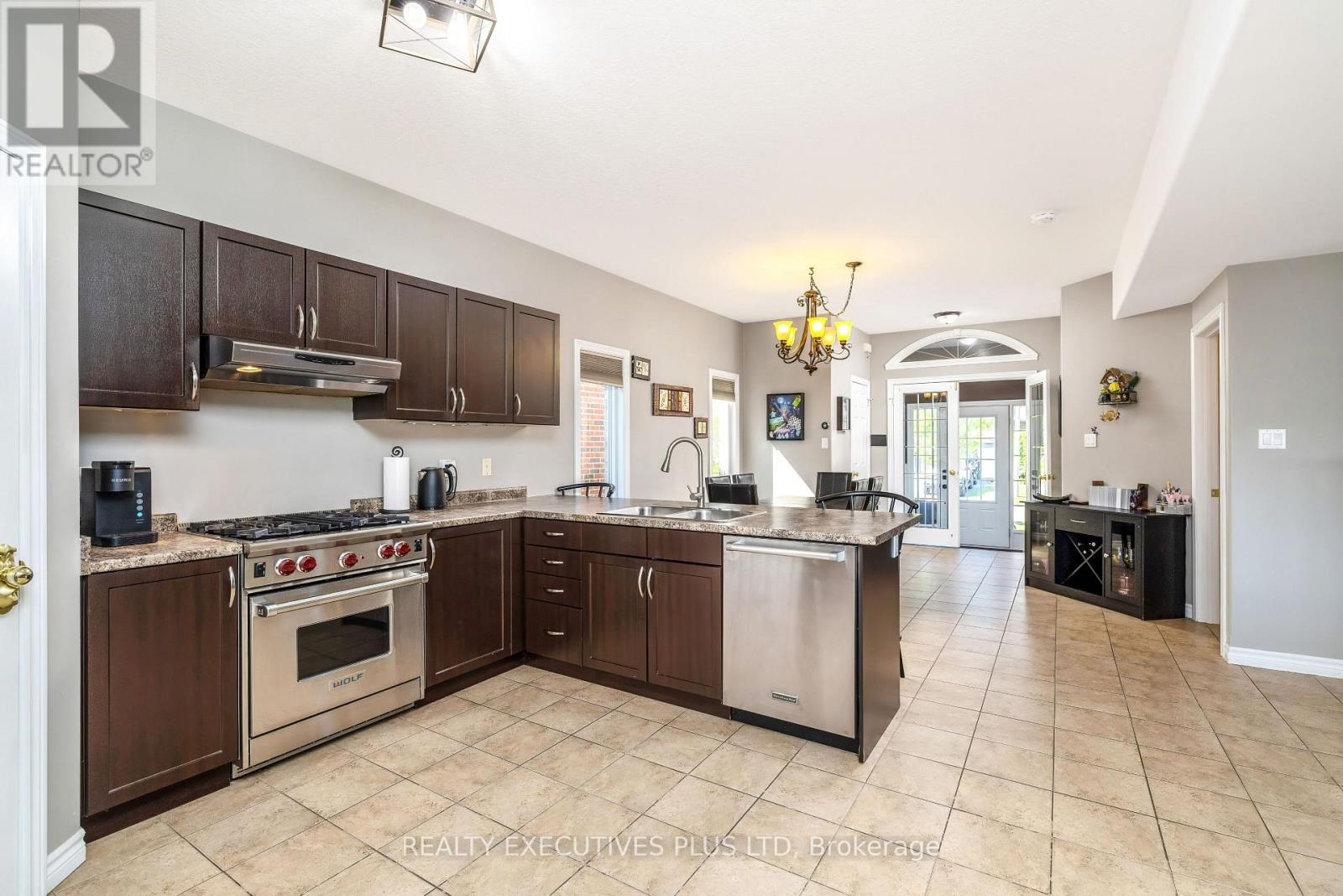 56 Dinnick Crescent, Orangeville, Ontario L9W 0B7 - Photo 9 - W13570054