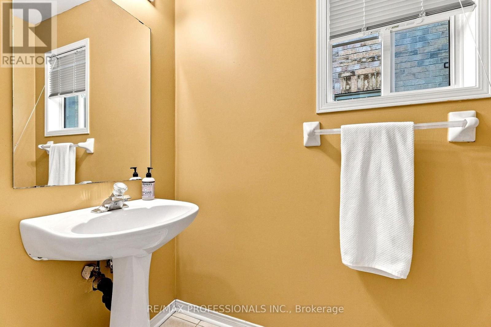 137 Dominion Gardens Drive, Halton Hills, Ontario L7G 6B6 - Photo 20 - W13570058