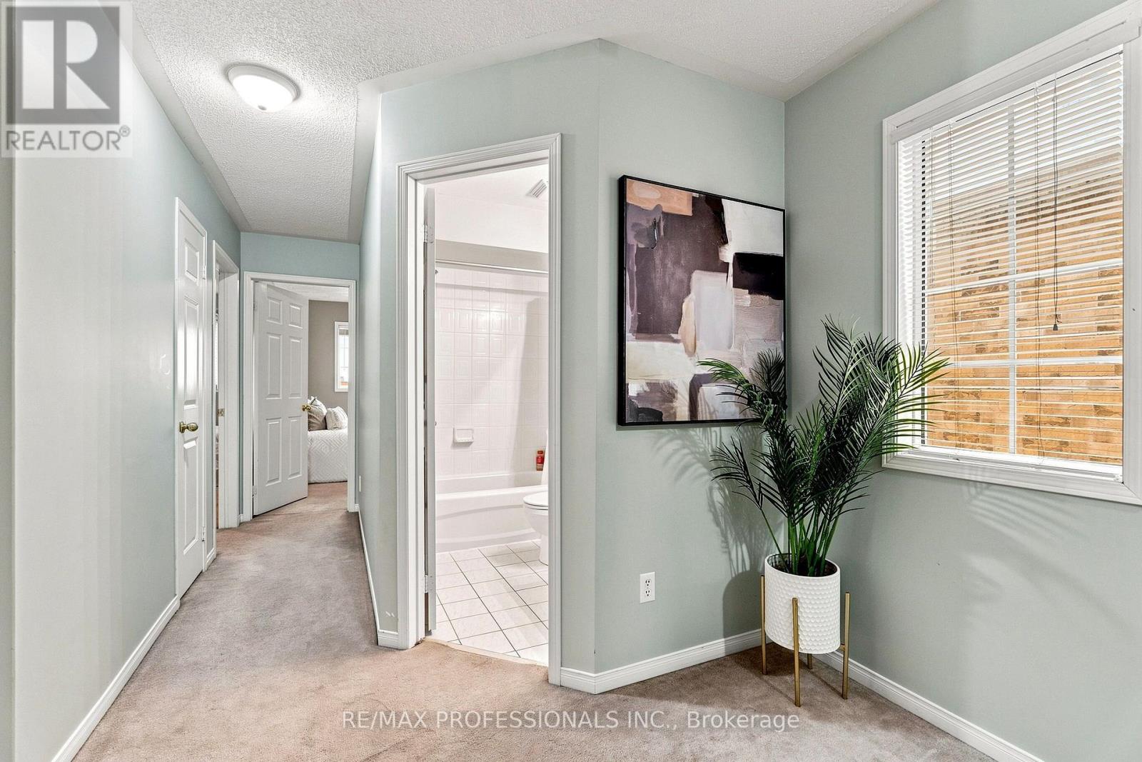 137 Dominion Gardens Drive, Halton Hills, Ontario L7G 6B6 - Photo 21 - W13570058