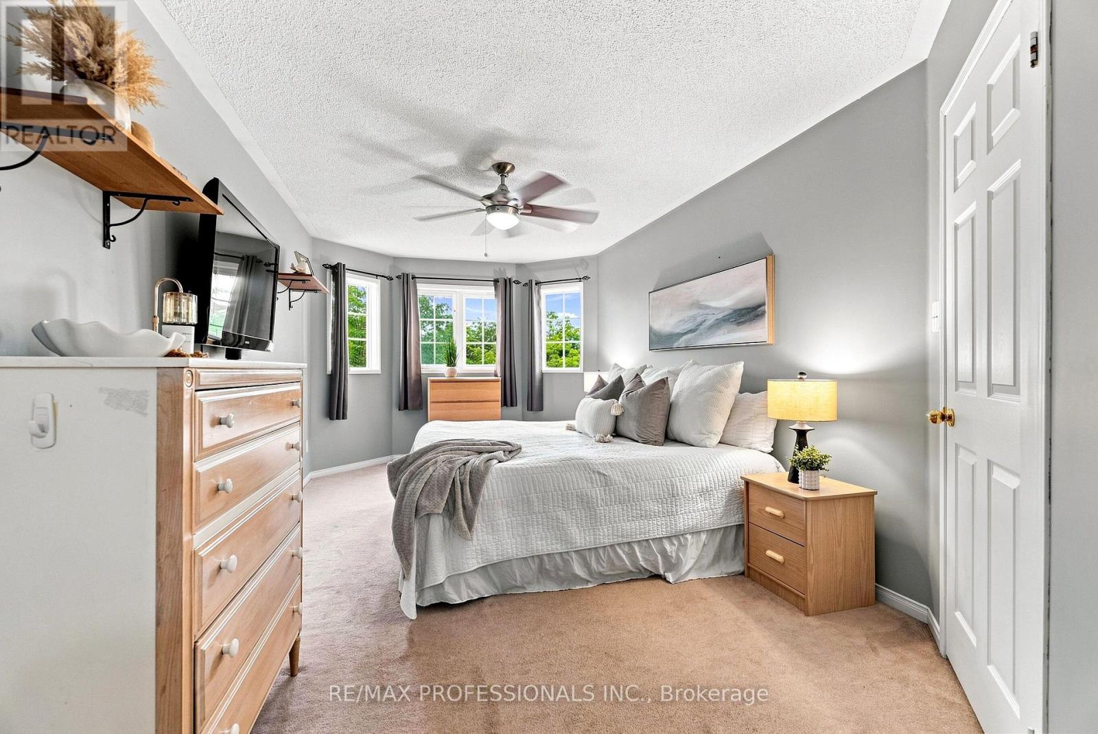137 Dominion Gardens Drive, Halton Hills, Ontario L7G 6B6 - Photo 22 - W13570058