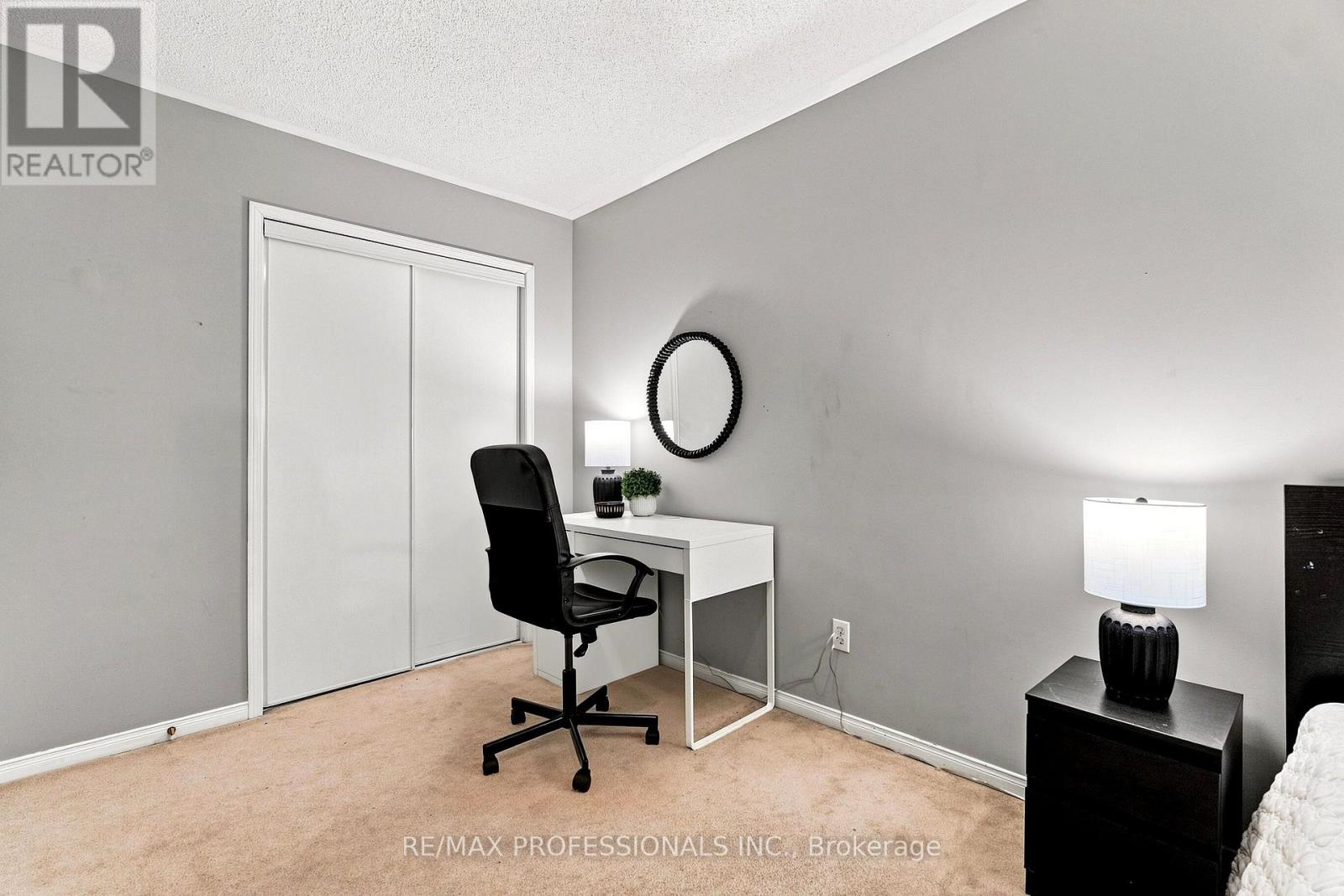 137 Dominion Gardens Drive, Halton Hills, Ontario L7G 6B6 - Photo 26 - W13570058