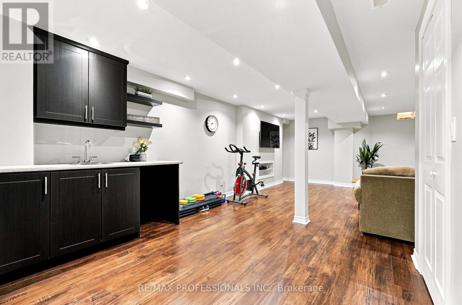 137 Dominion Gardens Drive, Halton Hills, Ontario L7G 6B6 - Photo 32 - W13570058