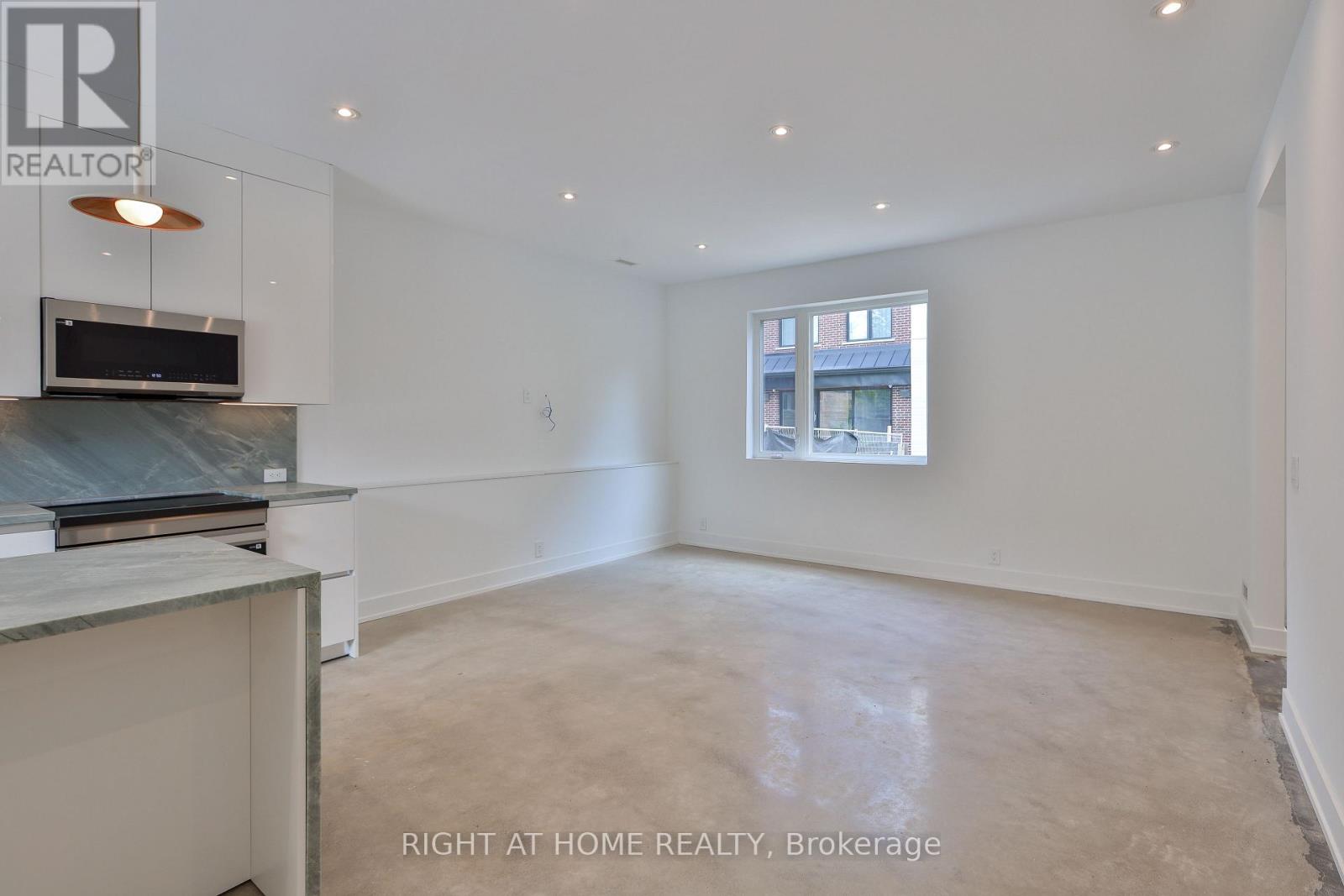 Laneway House - 266 Indian Grove, Toronto, Ontario M6P 2H5 - Photo 3 - W13570118