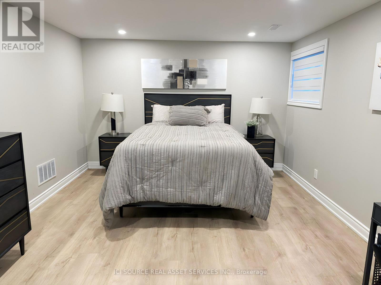 B - 30 York Drive, Peterborough, Ontario K9K 0H1 - Photo 2 - X13570142