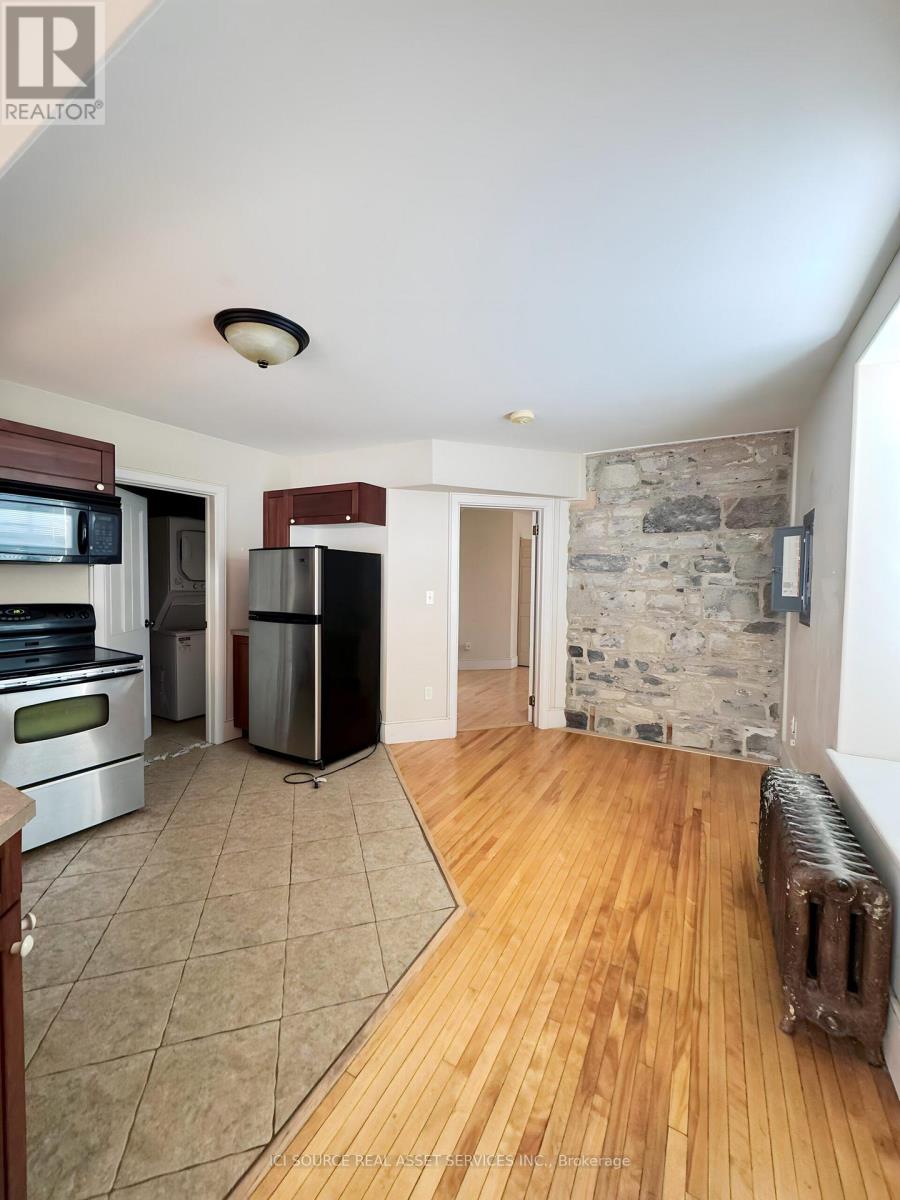 2 - 23 WEST STREET W