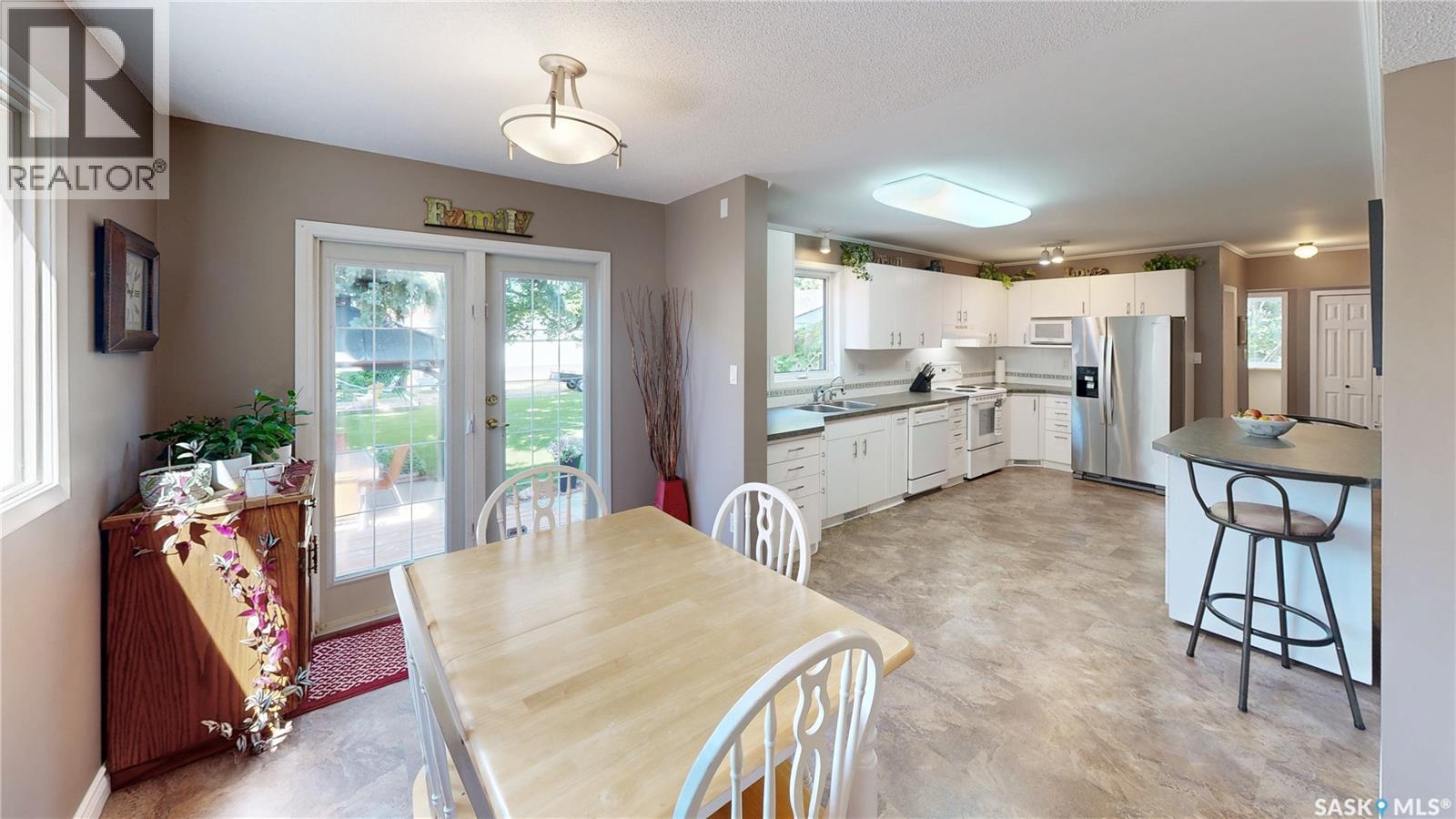 2902 Lacon Street, Regina, Saskatchewan  S4N 2A8 - Photo 10 - SK042736