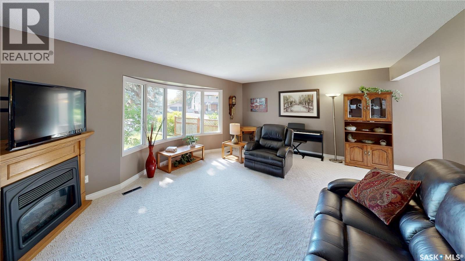 2902 Lacon Street, Regina, Saskatchewan  S4N 2A8 - Photo 4 - SK042736