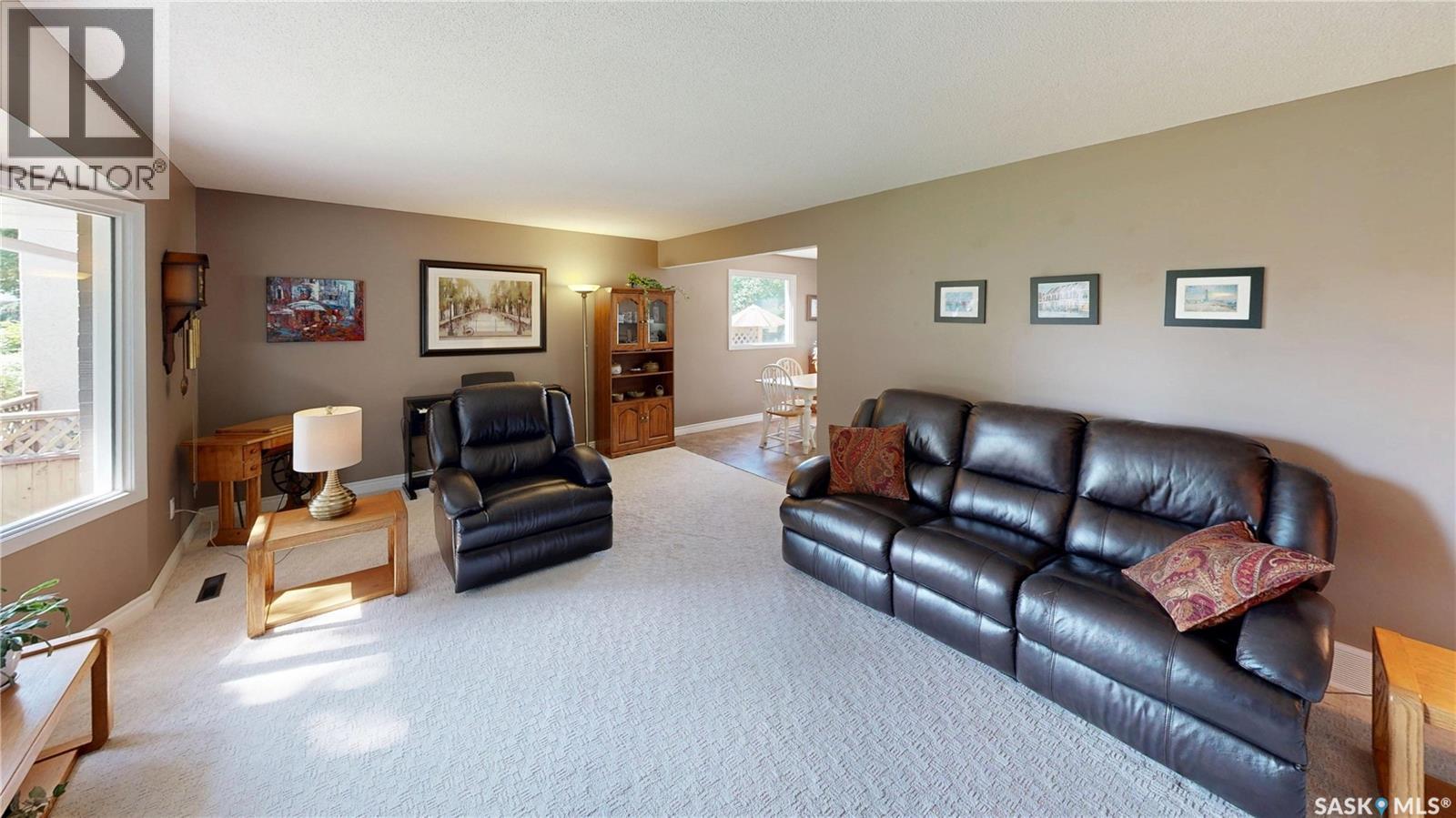 2902 Lacon Street, Regina, Saskatchewan  S4N 2A8 - Photo 5 - SK042736