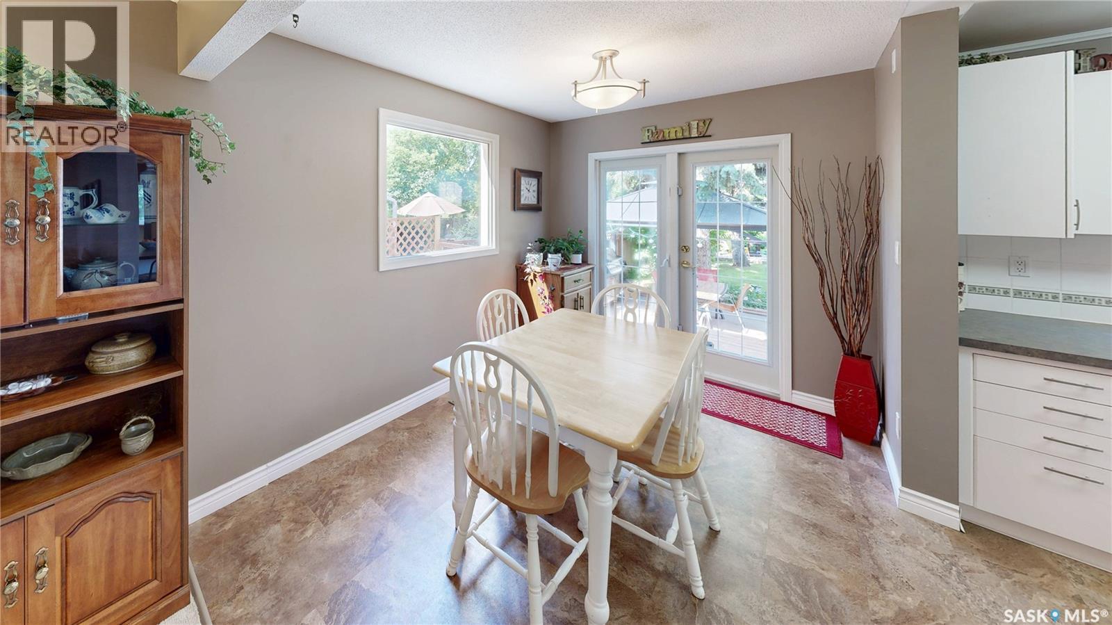 2902 Lacon Street, Regina, Saskatchewan  S4N 2A8 - Photo 7 - SK042736