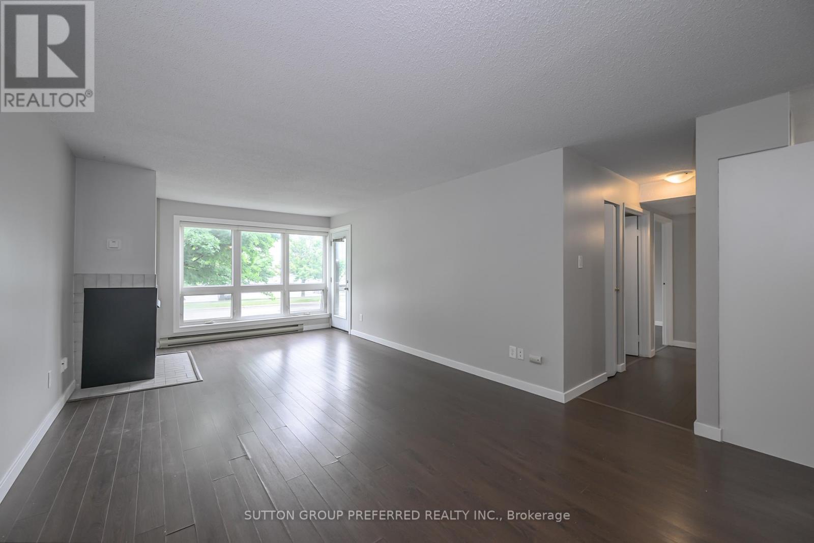 202 - 15 Jacksway Crescent, London North (North G), Ontario  N5X 3T8 - Photo 3 - X13570240