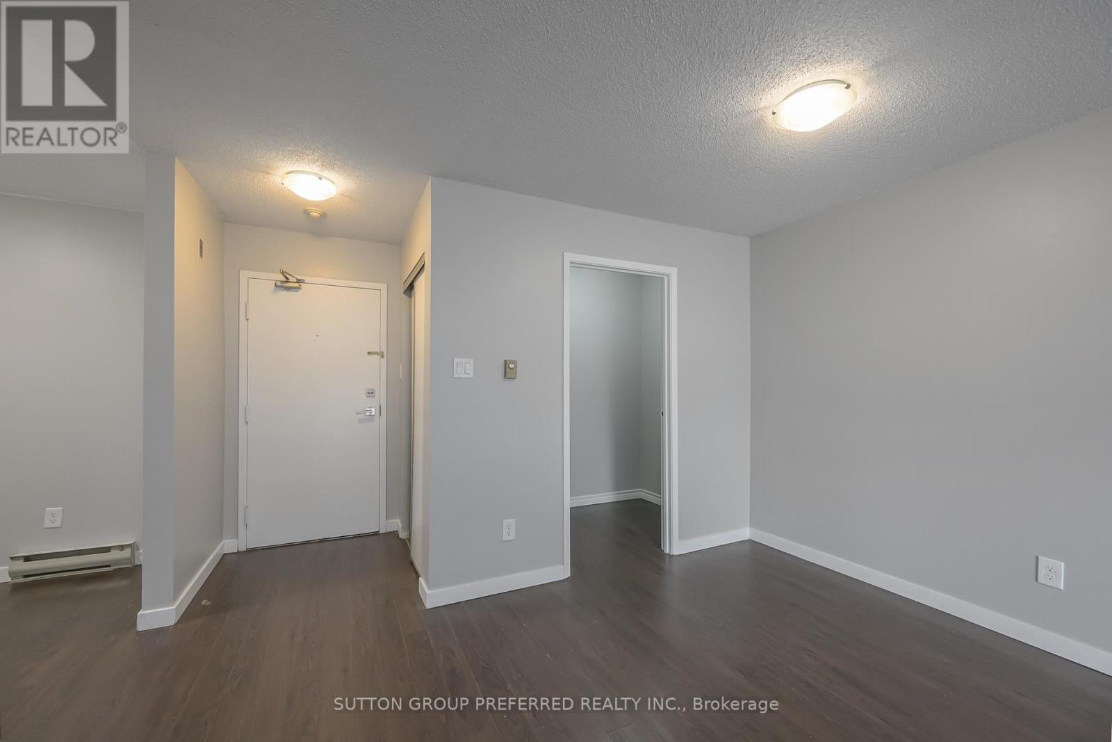 202 - 15 Jacksway Crescent, London North (North G), Ontario  N5X 3T8 - Photo 4 - X13570240