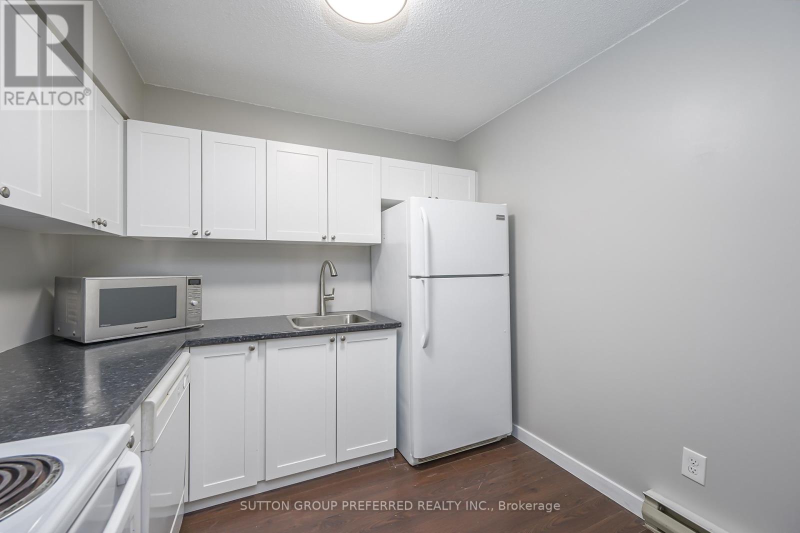 202 - 15 Jacksway Crescent, London North (North G), Ontario  N5X 3T8 - Photo 7 - X13570240