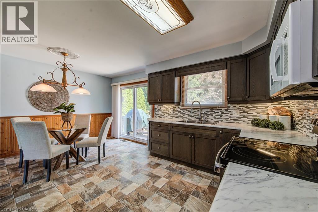 606 Fern Road, Waterloo, Ontario  N2V 1G5 - Photo 21 - 40844012