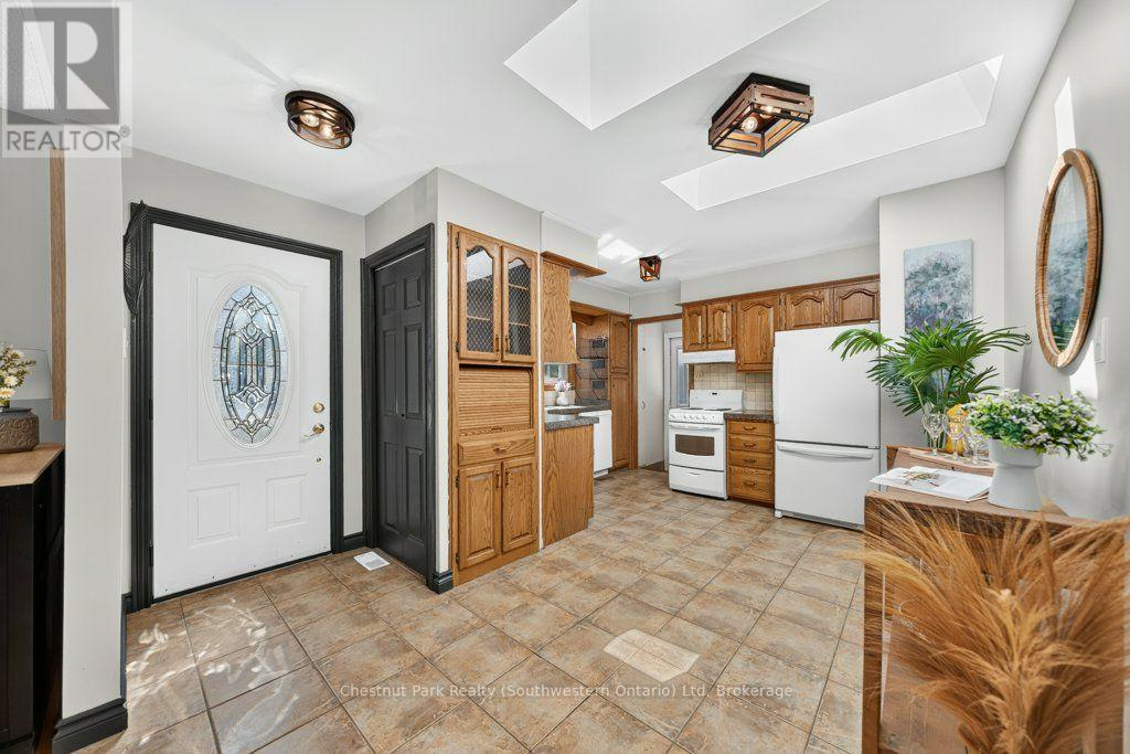 81 Cheltonwood Avenue, Guelph, Ontario N1E 4E4 - Photo 3 - X13570168