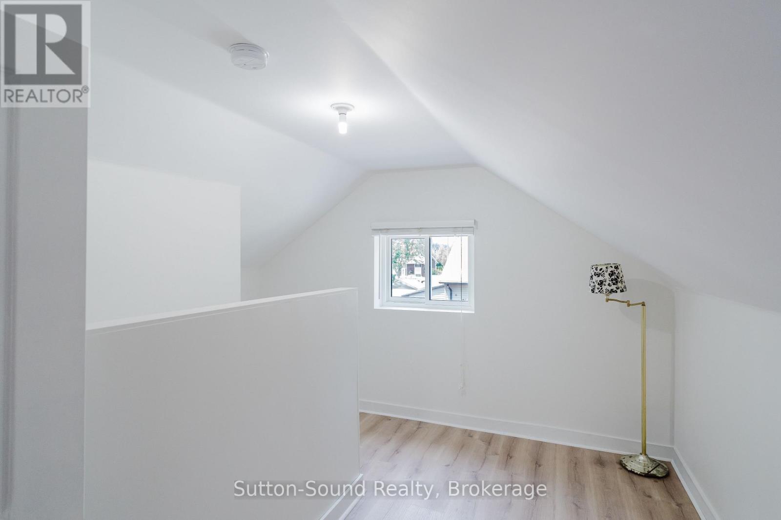 755 17th Street E, Owen Sound, Ontario  N4K 2A4 - Photo 12 - X13570198
