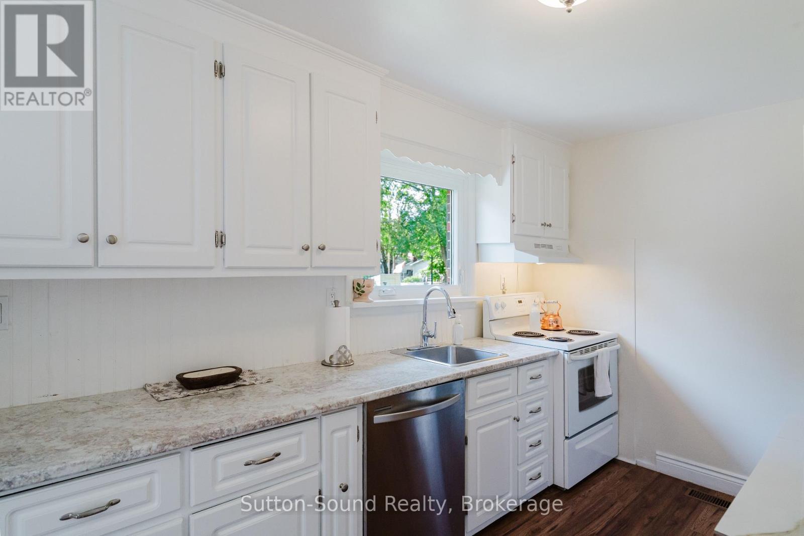 755 17th Street E, Owen Sound, Ontario  N4K 2A4 - Photo 7 - X13570198