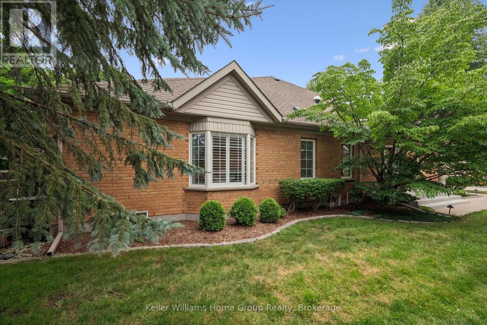 9 Magnolia Lane, Guelph, Ontario  N1G 4X1 - Photo 39 - X13570226