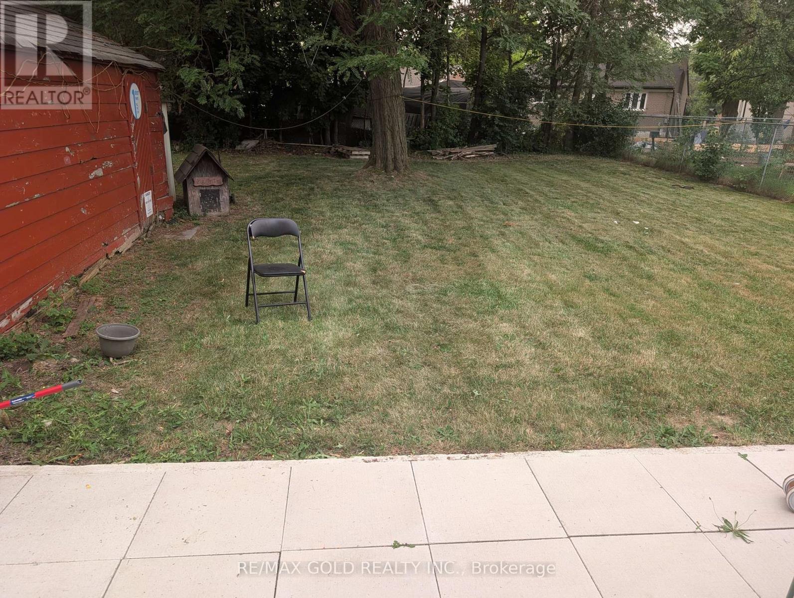 7084 Minotola Avenue, Mississauga, Ontario  L4T 2S8 - Photo 12 - W13154892
