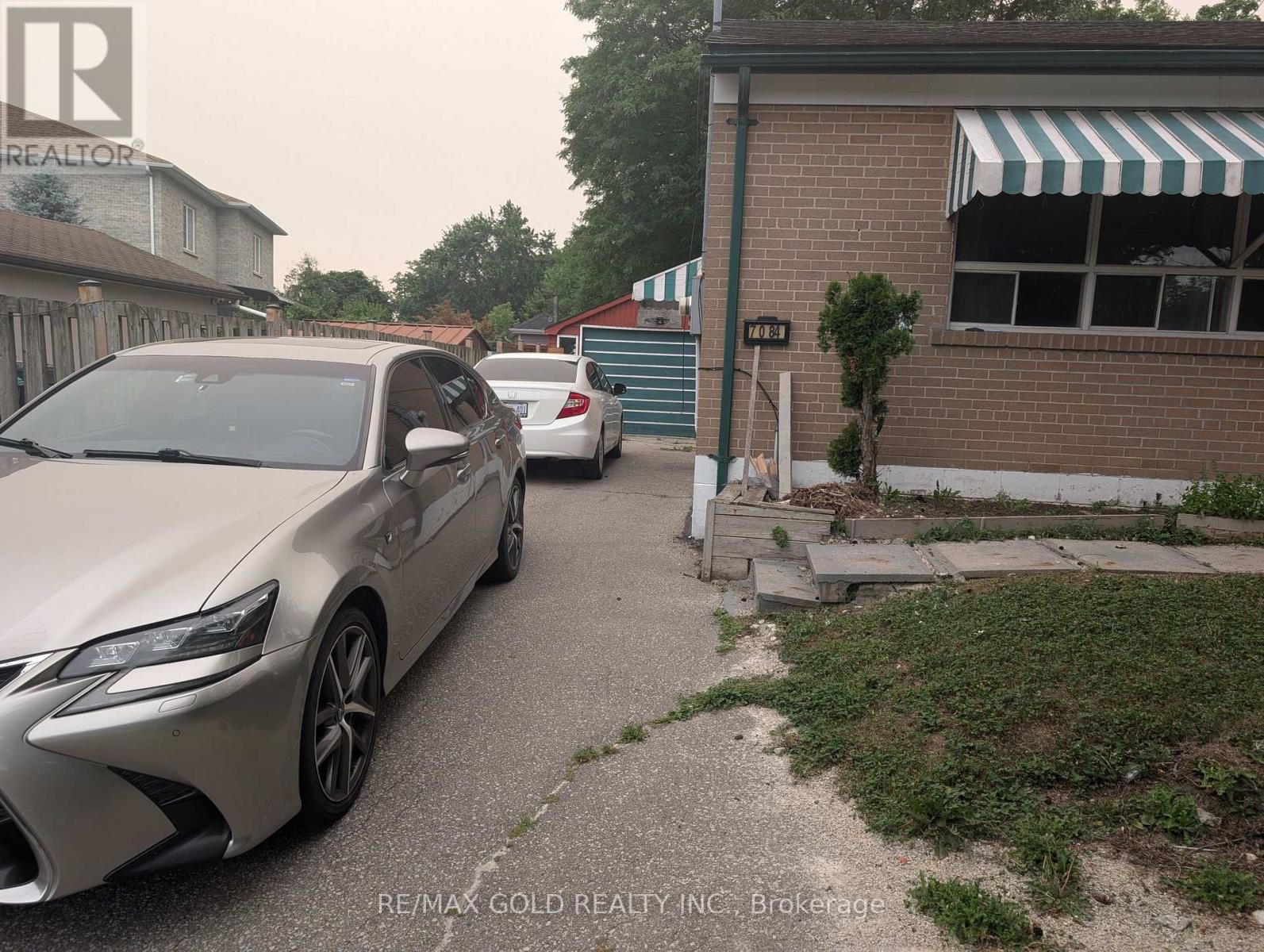 7084 Minotola Avenue, Mississauga, Ontario  L4T 2S8 - Photo 10 - W13154892