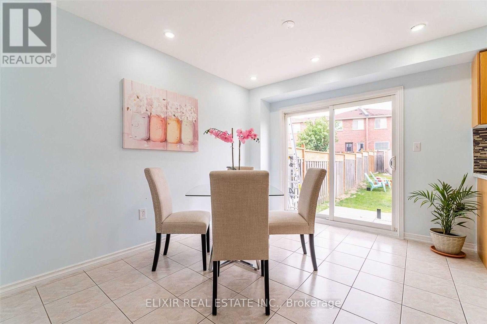 Upper Level - 29 Timbertop Crescent, Brampton, Ontario  L6R 3J1 - Photo 11 - W13570182