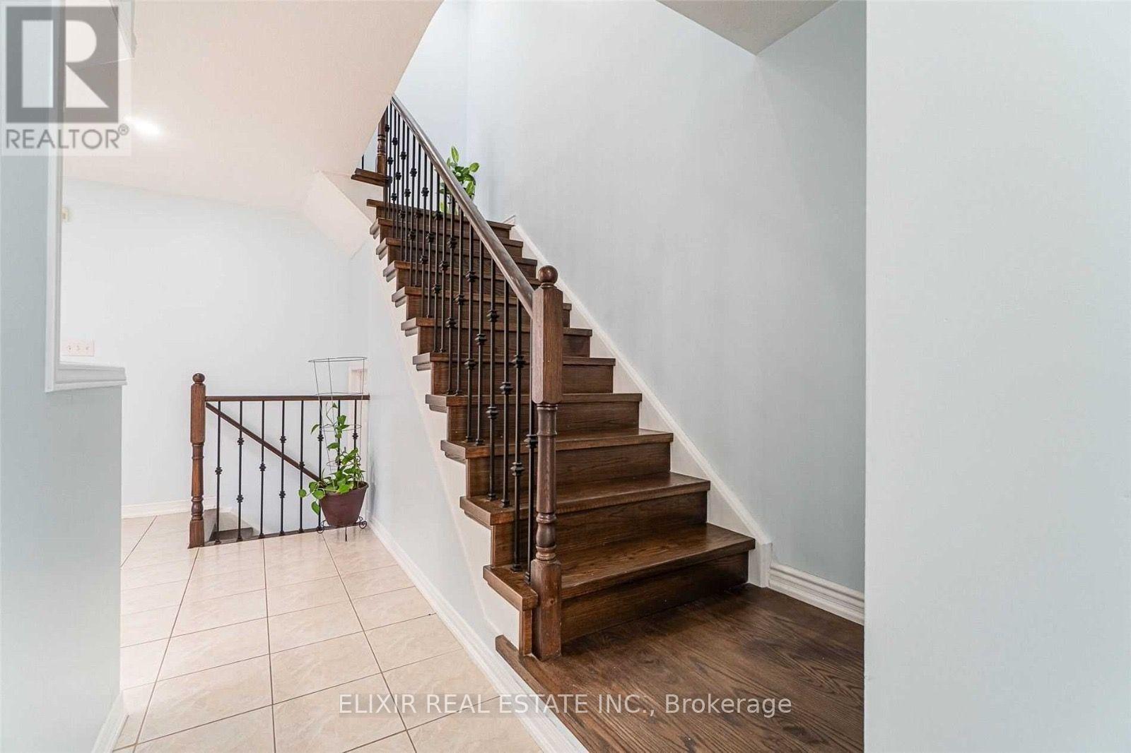 Upper Level - 29 Timbertop Crescent, Brampton, Ontario  L6R 3J1 - Photo 16 - W13570182