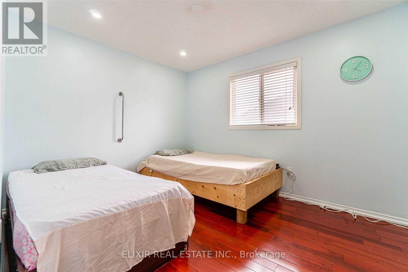 Upper Level - 29 Timbertop Crescent, Brampton, Ontario  L6R 3J1 - Photo 23 - W13570182