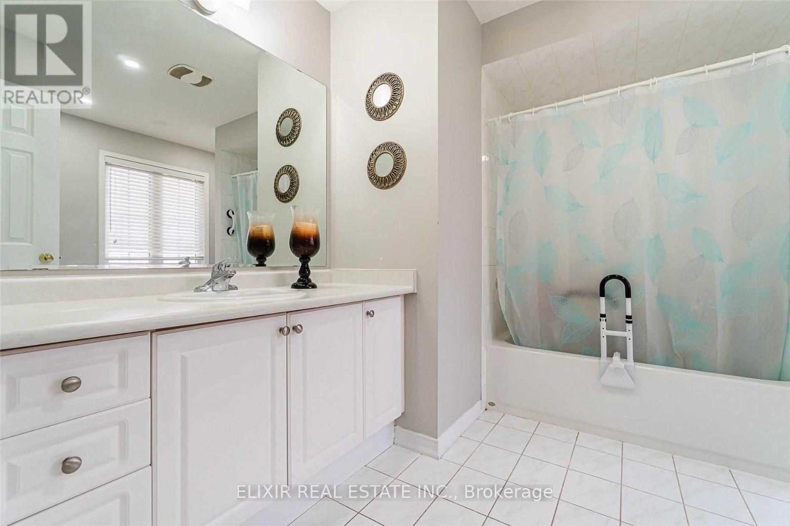 Upper Level - 29 Timbertop Crescent, Brampton, Ontario  L6R 3J1 - Photo 24 - W13570182