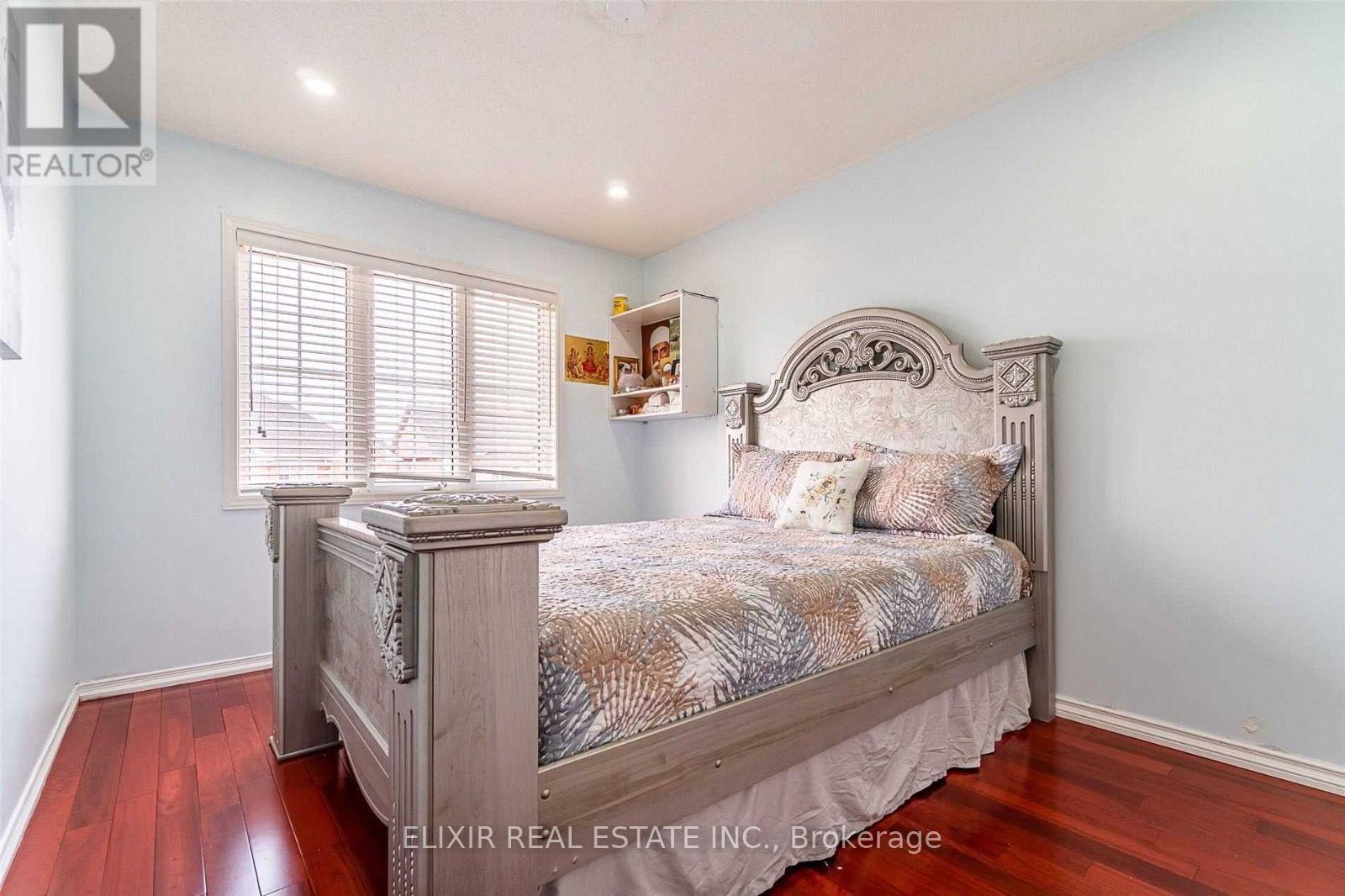 Upper Level - 29 Timbertop Crescent, Brampton, Ontario  L6R 3J1 - Photo 26 - W13570182