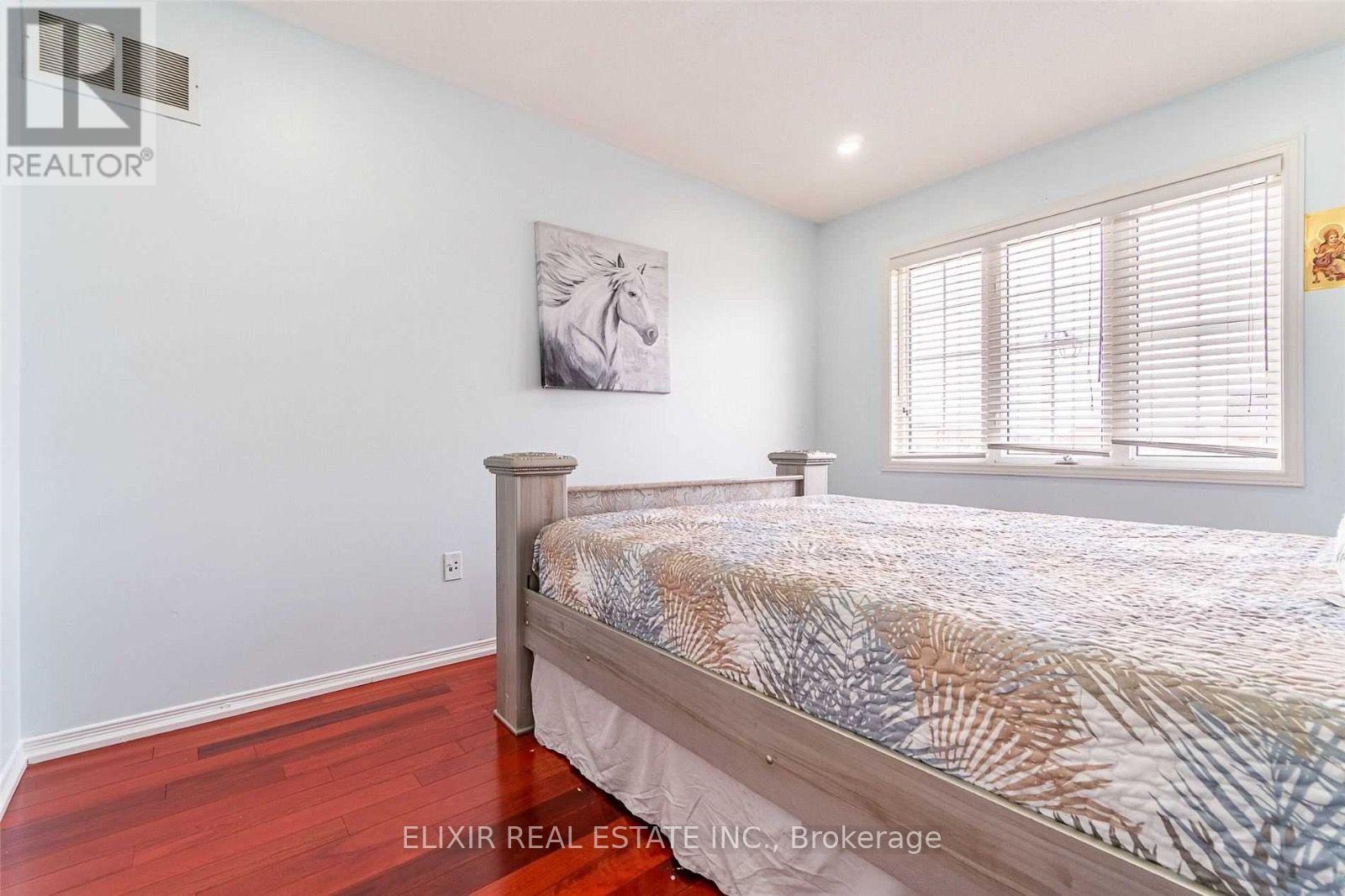 Upper Level - 29 Timbertop Crescent, Brampton, Ontario  L6R 3J1 - Photo 27 - W13570182