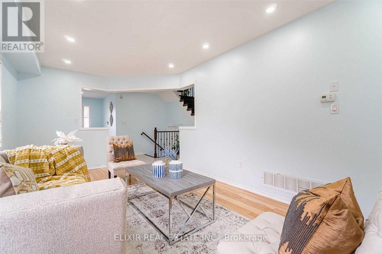 Upper Level - 29 Timbertop Crescent, Brampton, Ontario  L6R 3J1 - Photo 9 - W13570182