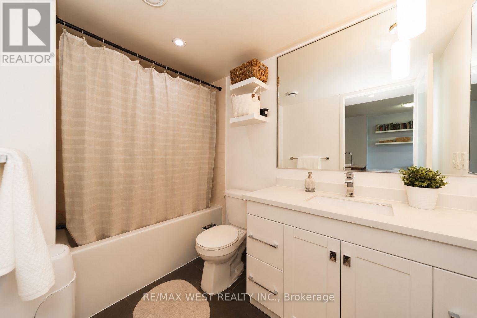 1206 - 1 Valhalla Inn Road, Toronto, Ontario M9B 1S9 - Photo 11 - W13570202