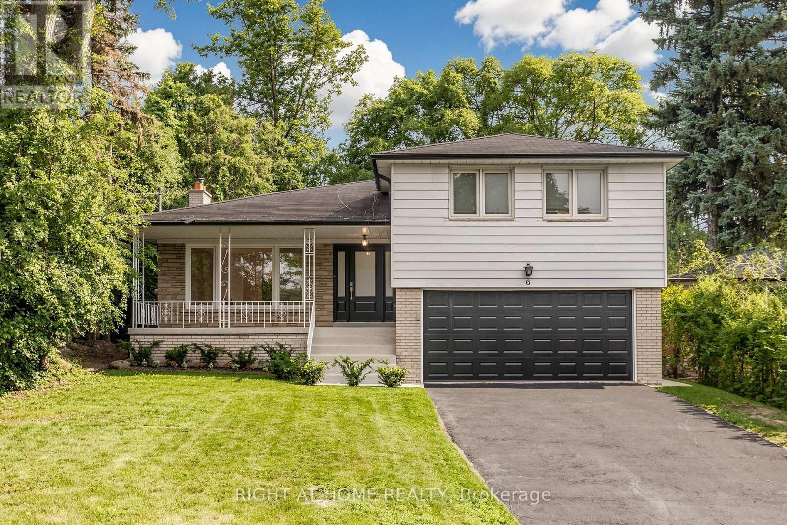 6 COLONNADE ROAD, Toronto (Bayview Woods-Steeles)