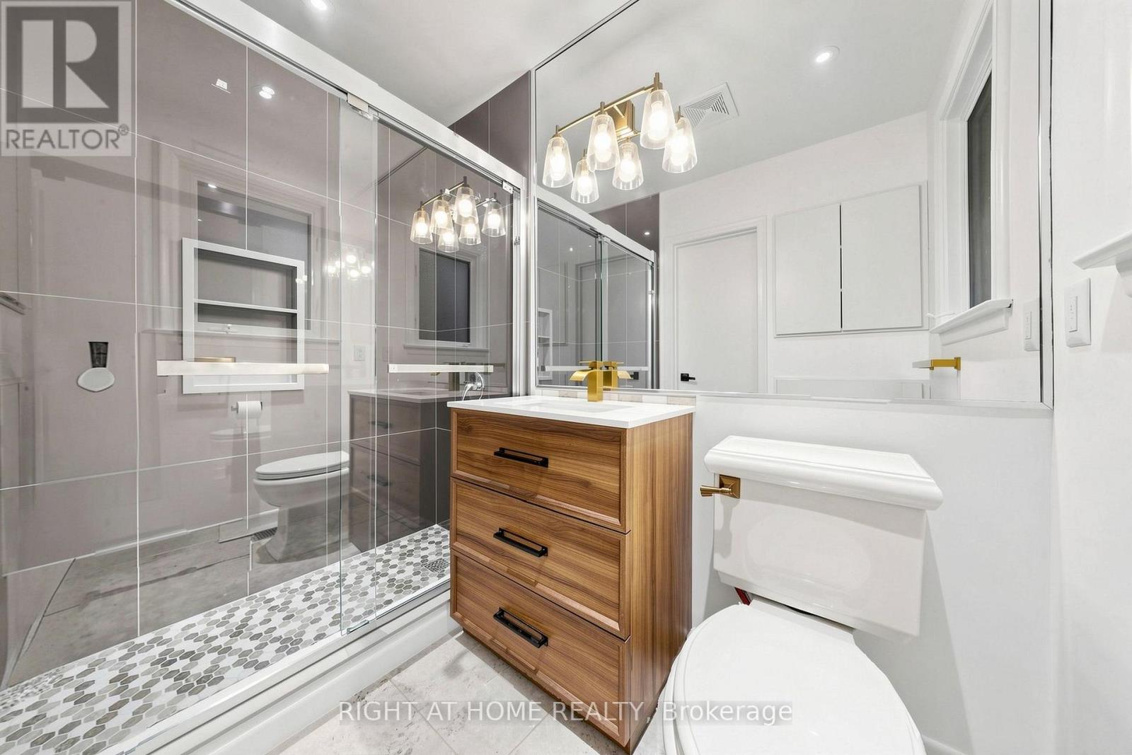 6 Colonnade Road, Toronto, Ontario M2K 2L5 - Photo 10 - C13570284