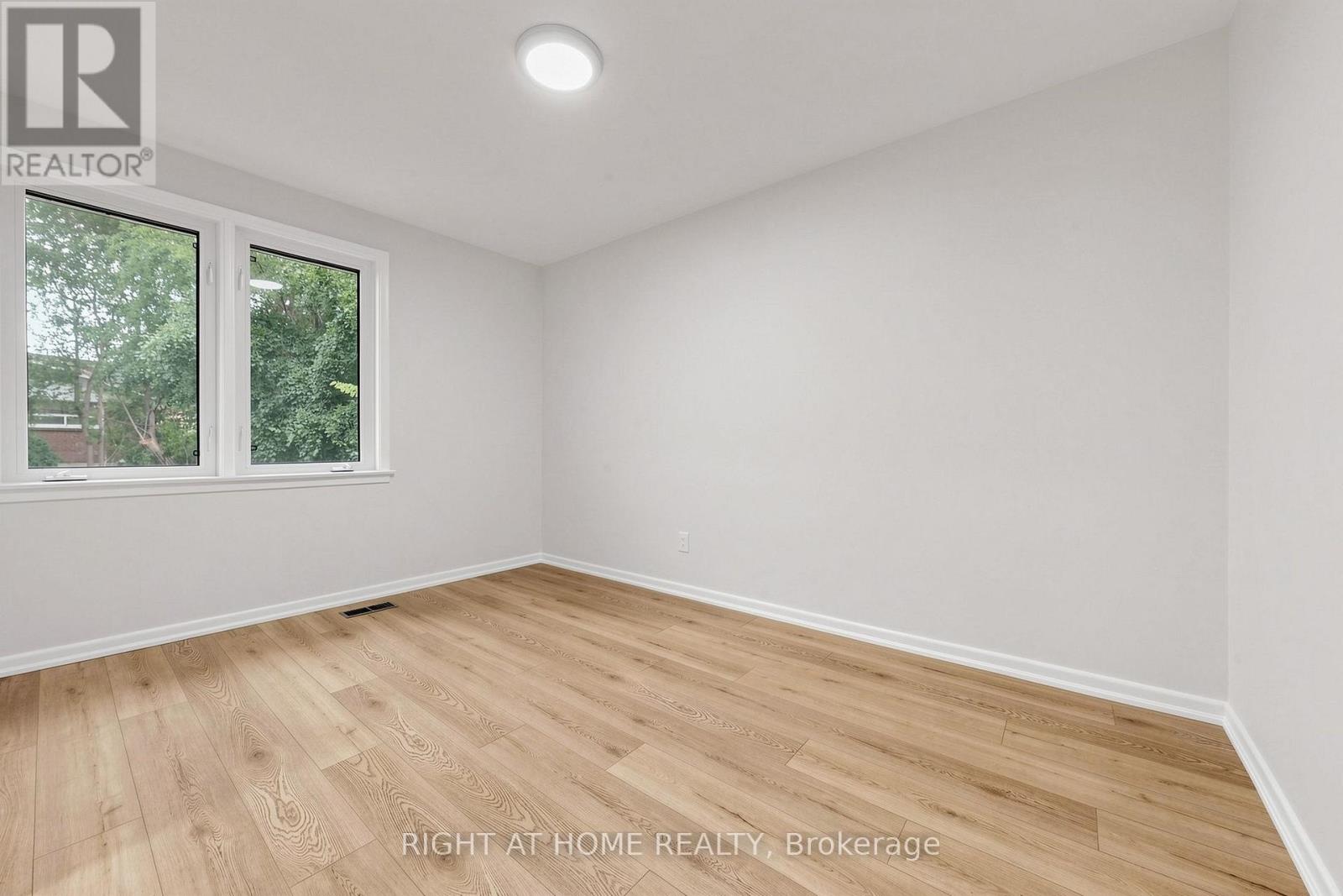 6 Colonnade Road, Toronto, Ontario M2K 2L5 - Photo 12 - C13570284