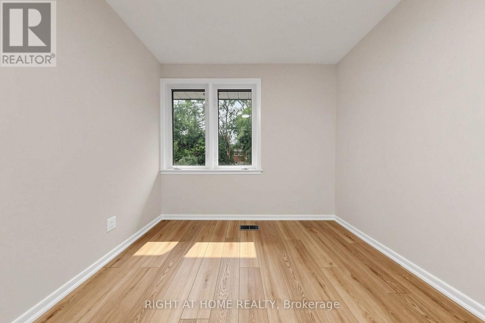 6 Colonnade Road, Toronto, Ontario M2K 2L5 - Photo 13 - C13570284