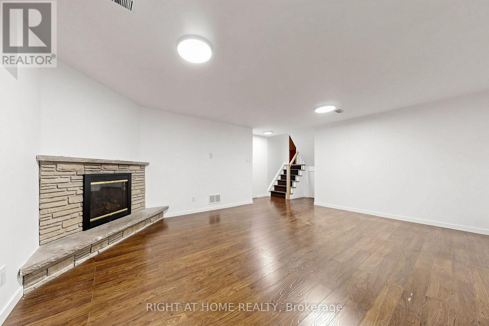 6 Colonnade Road, Toronto, Ontario M2K 2L5 - Photo 18 - C13570284