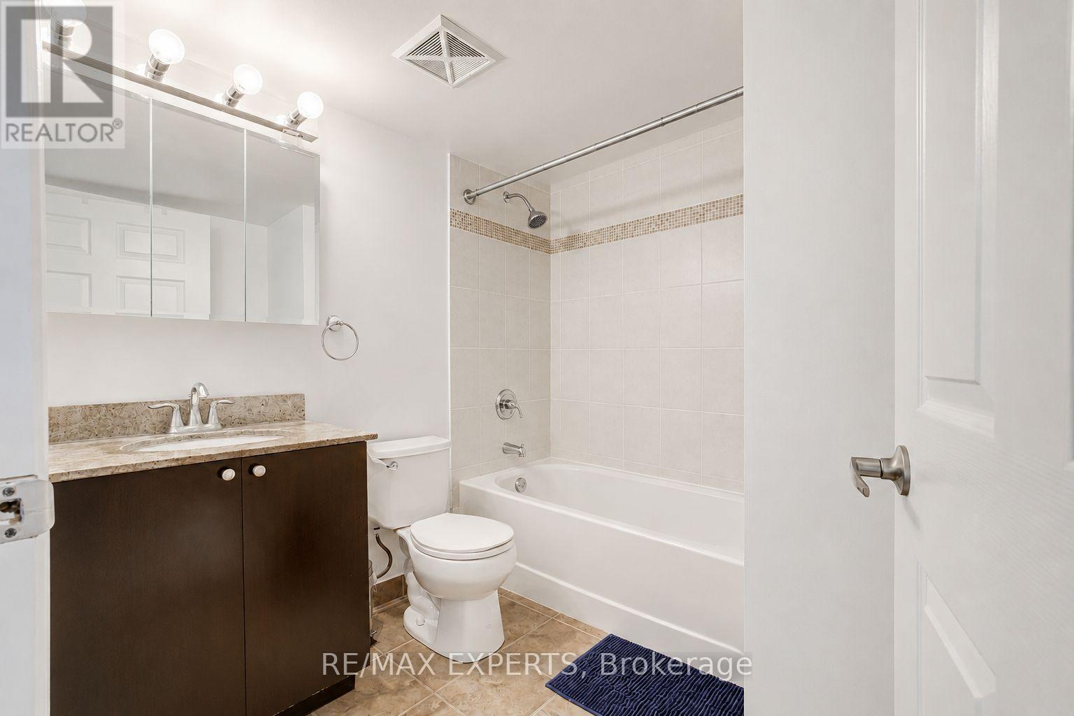 1009 - 75 King William Crescent, Richmond Hill, Ontario L4B 0C1 - Photo 8 - N13570254
