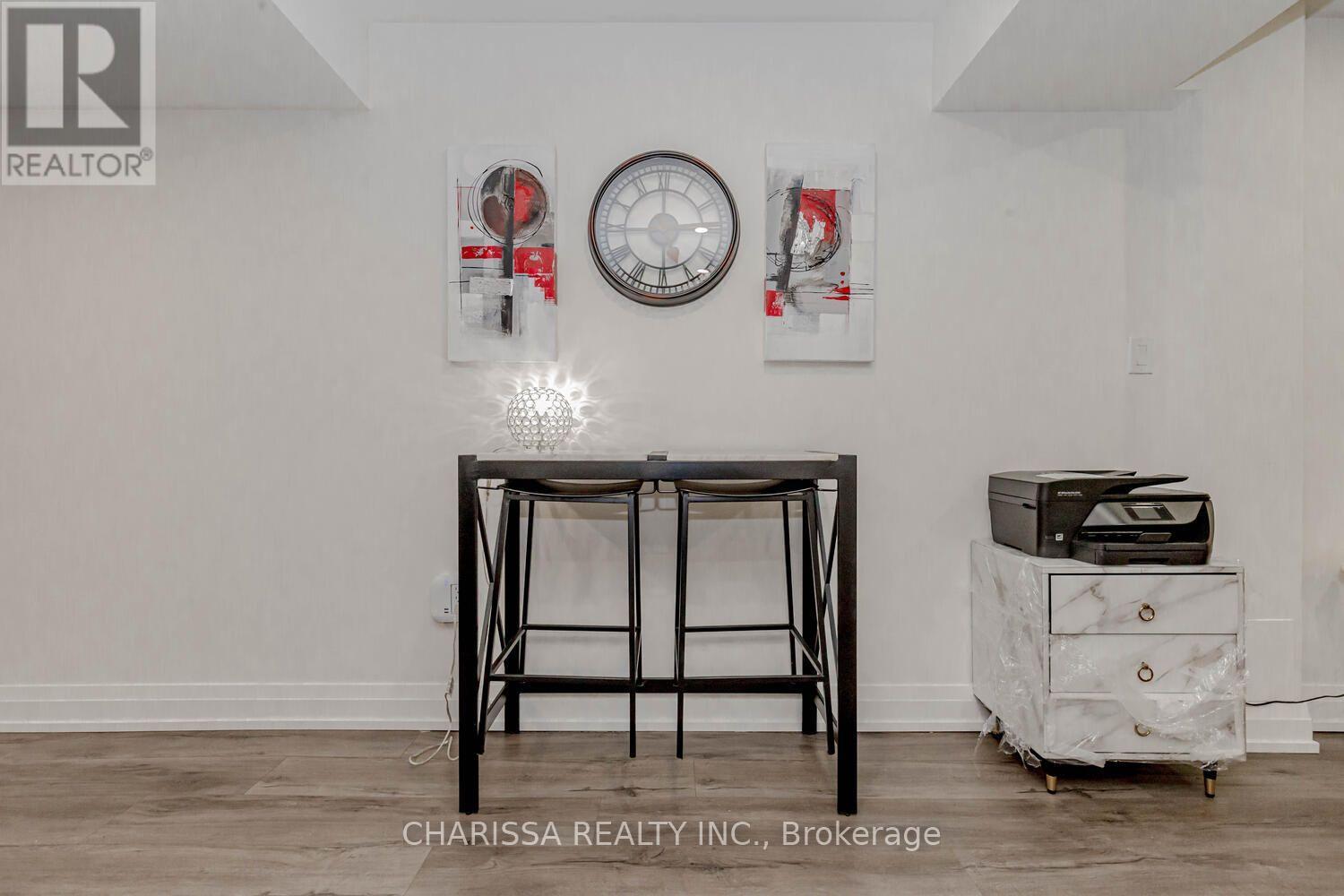3321 Mintwood Circle, Oakville, Ontario  L6H 7C3 - Photo 11 - W13570288