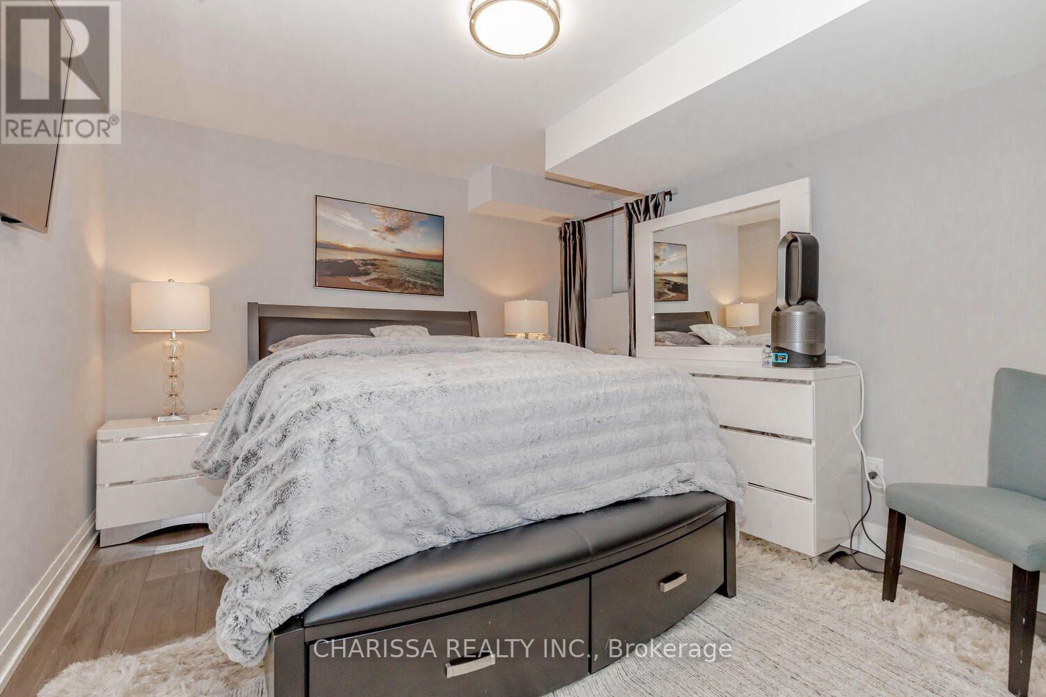 3321 Mintwood Circle, Oakville, Ontario  L6H 7C3 - Photo 15 - W13570288