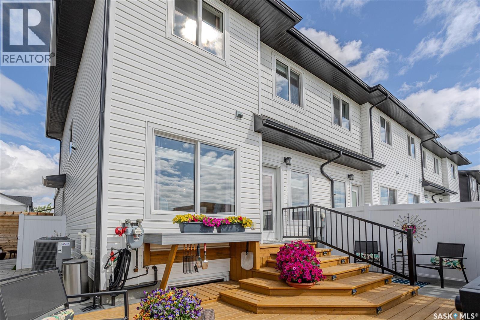 848 Brighton Gate, Saskatoon, Saskatchewan  S7V 1L3 - Photo 5 - SK042556