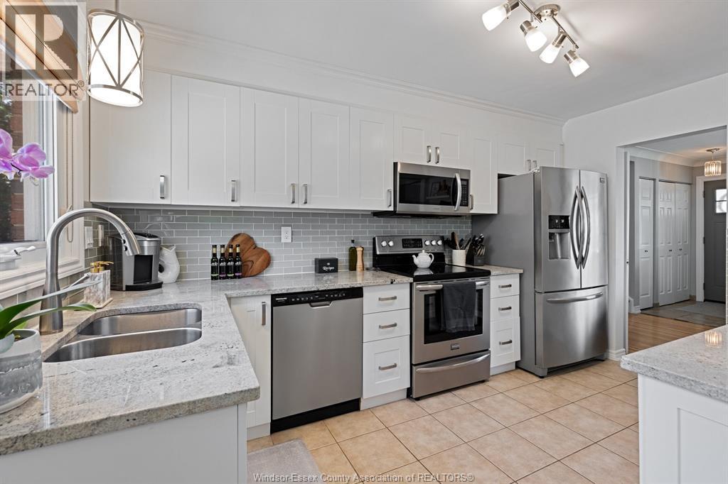 2584 Rivard Ave, Windsor, Ontario  N8T 2H3 - Photo 13 - 26016932