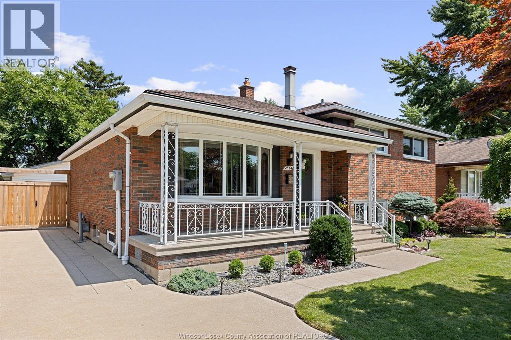 2584 Rivard Ave, Windsor, Ontario  N8T 2H3 - Photo 2 - 26016932