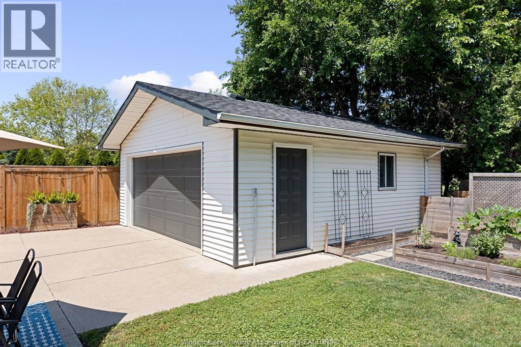 2584 Rivard Ave, Windsor, Ontario  N8T 2H3 - Photo 30 - 26016932