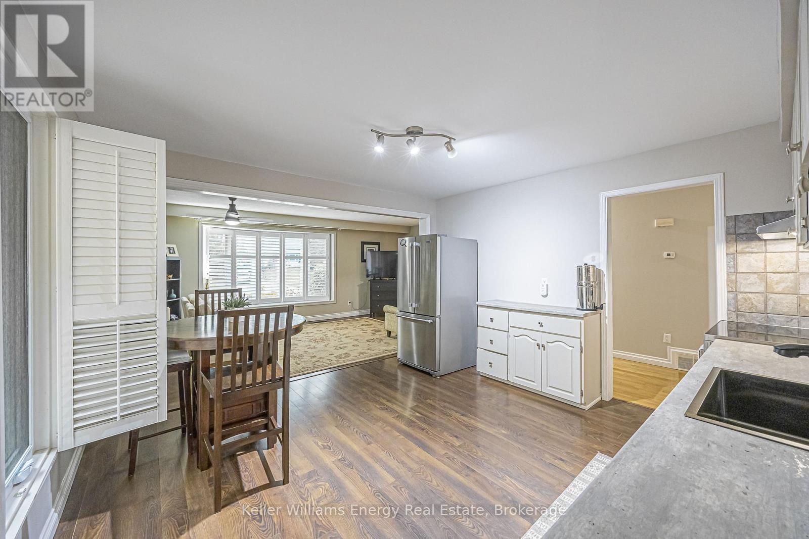 812 Douglas Avenue, Pickering, Ontario  L1W 1N3 - Photo 14 - E13570396
