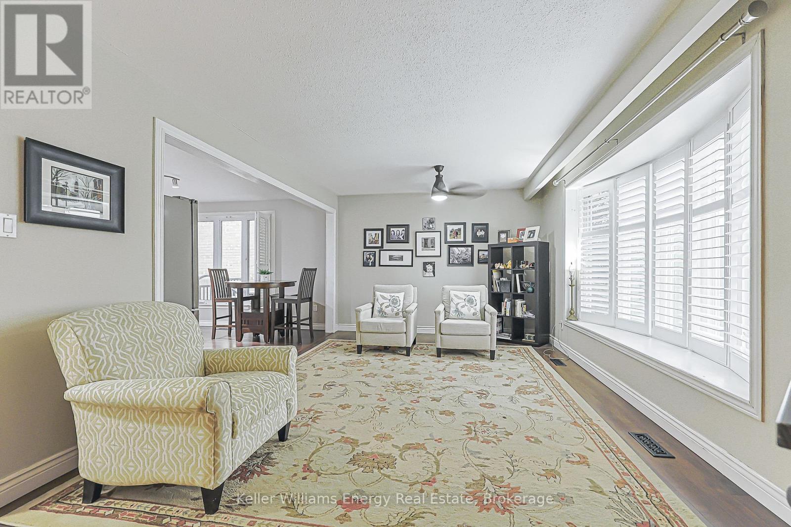 812 Douglas Avenue, Pickering, Ontario  L1W 1N3 - Photo 3 - E13570396