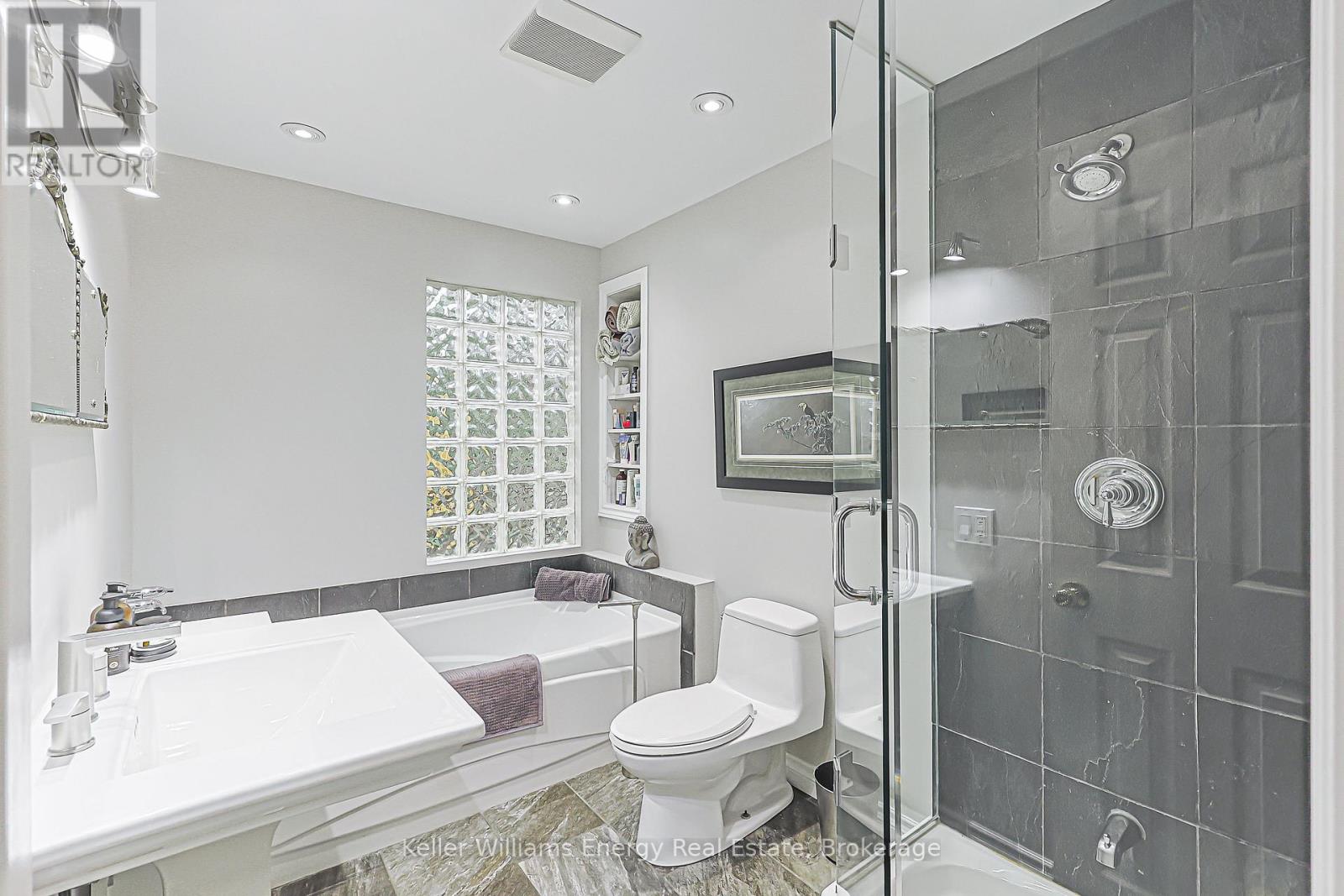 812 Douglas Avenue, Pickering, Ontario  L1W 1N3 - Photo 31 - E13570396